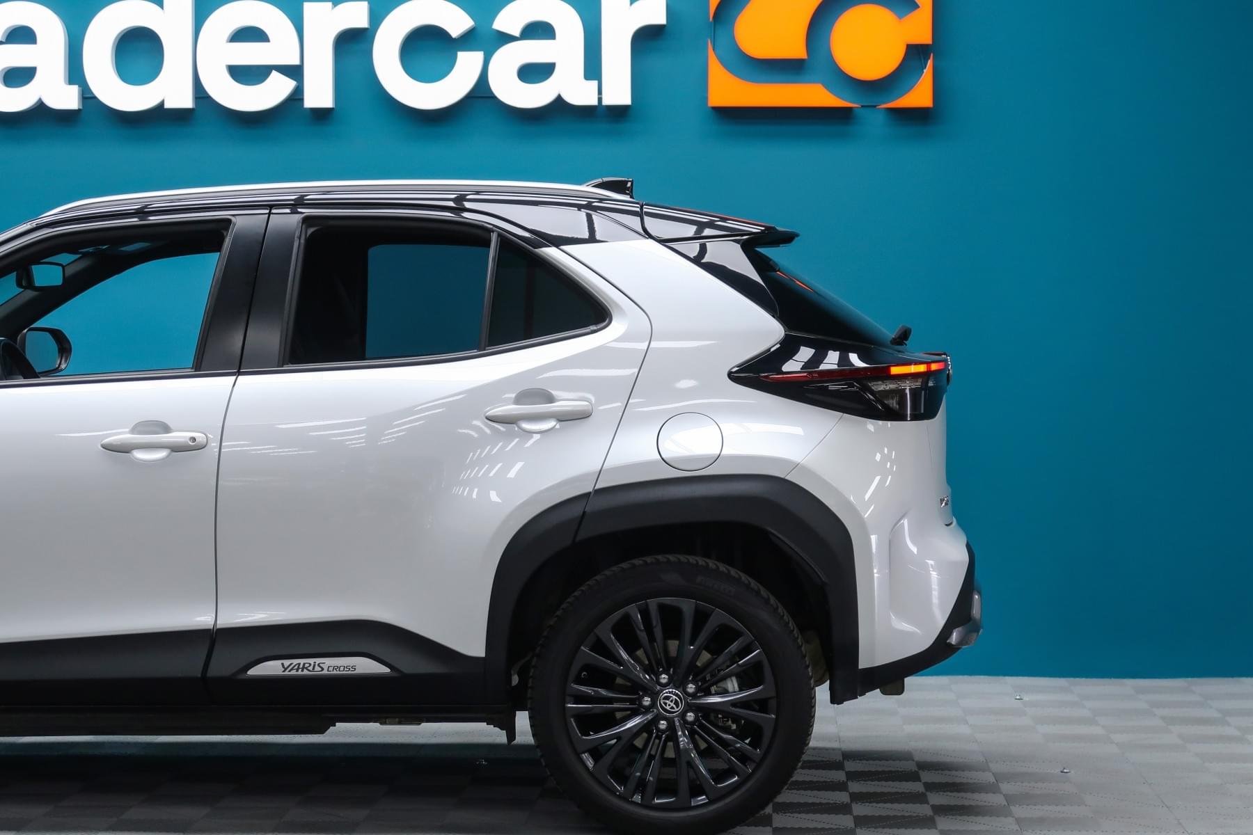 TOYOTA YARIS YARIS CROSS ADVENTURE 1.5 120H 116CV 12 