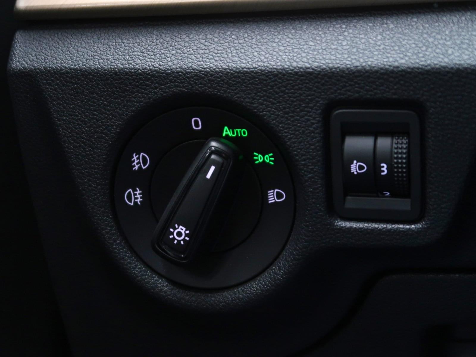 SKODA SCALA SPORT 1.0 TSI 110CV 29 