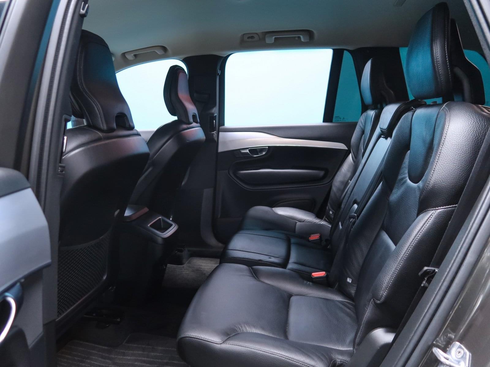 VOLVO XC90 2.0 D5 AWD MOMENTUM AUTO 235CV 26 