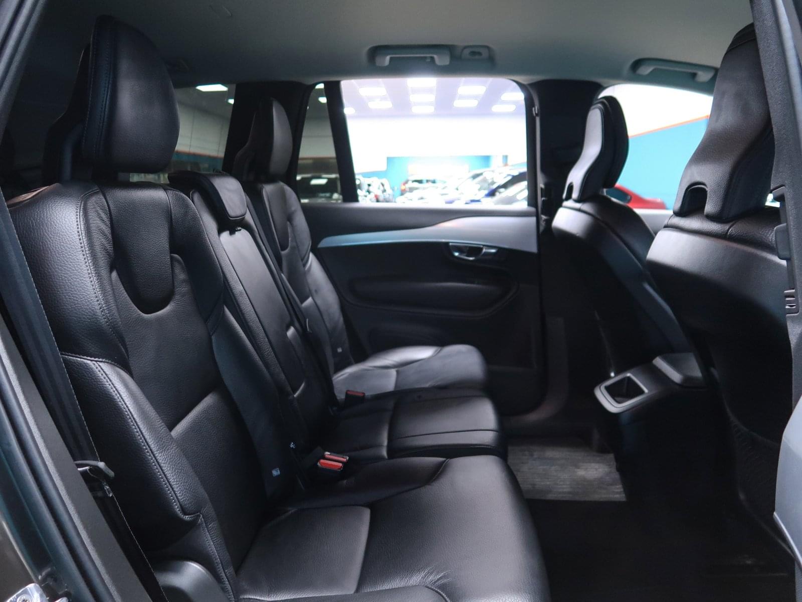 VOLVO XC90 2.0 D5 AWD MOMENTUM AUTO 235CV 27 