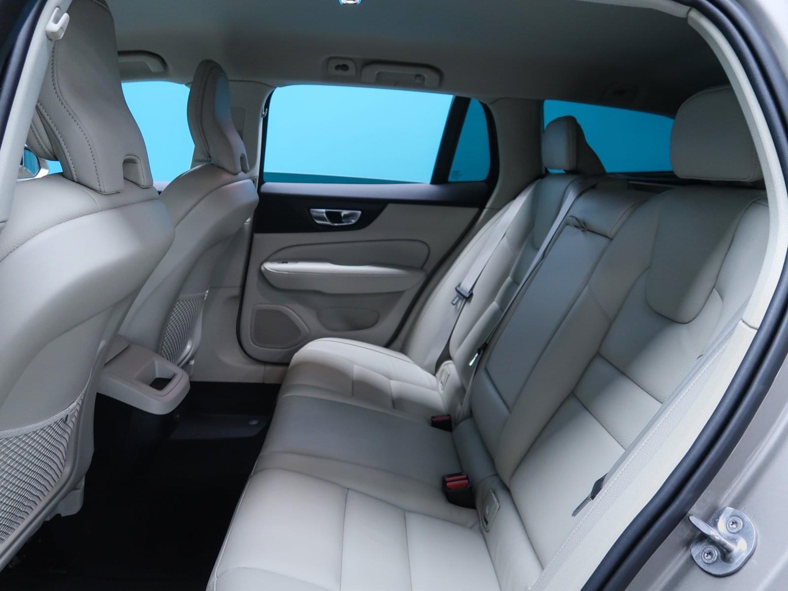 VOLVO V60 CROSS COUNTRY 2.0 B4 D AWD CROSS COUNTRY 197CV 27 