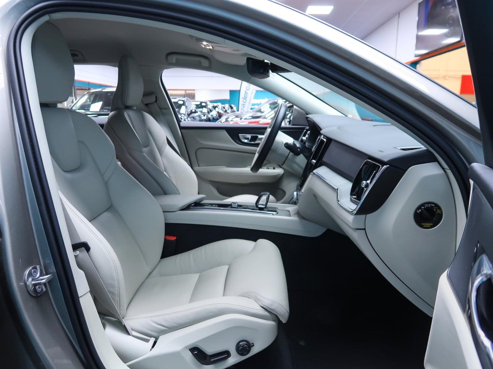 VOLVO V60 CROSS COUNTRY 2.0 B4 D AWD CROSS COUNTRY 197CV 30 