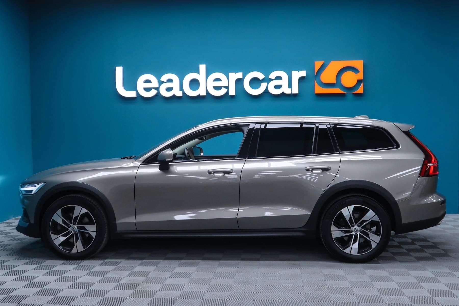 VOLVO V60 CROSS COUNTRY 2.0 B4 D AWD CROSS COUNTRY 197CV 11 