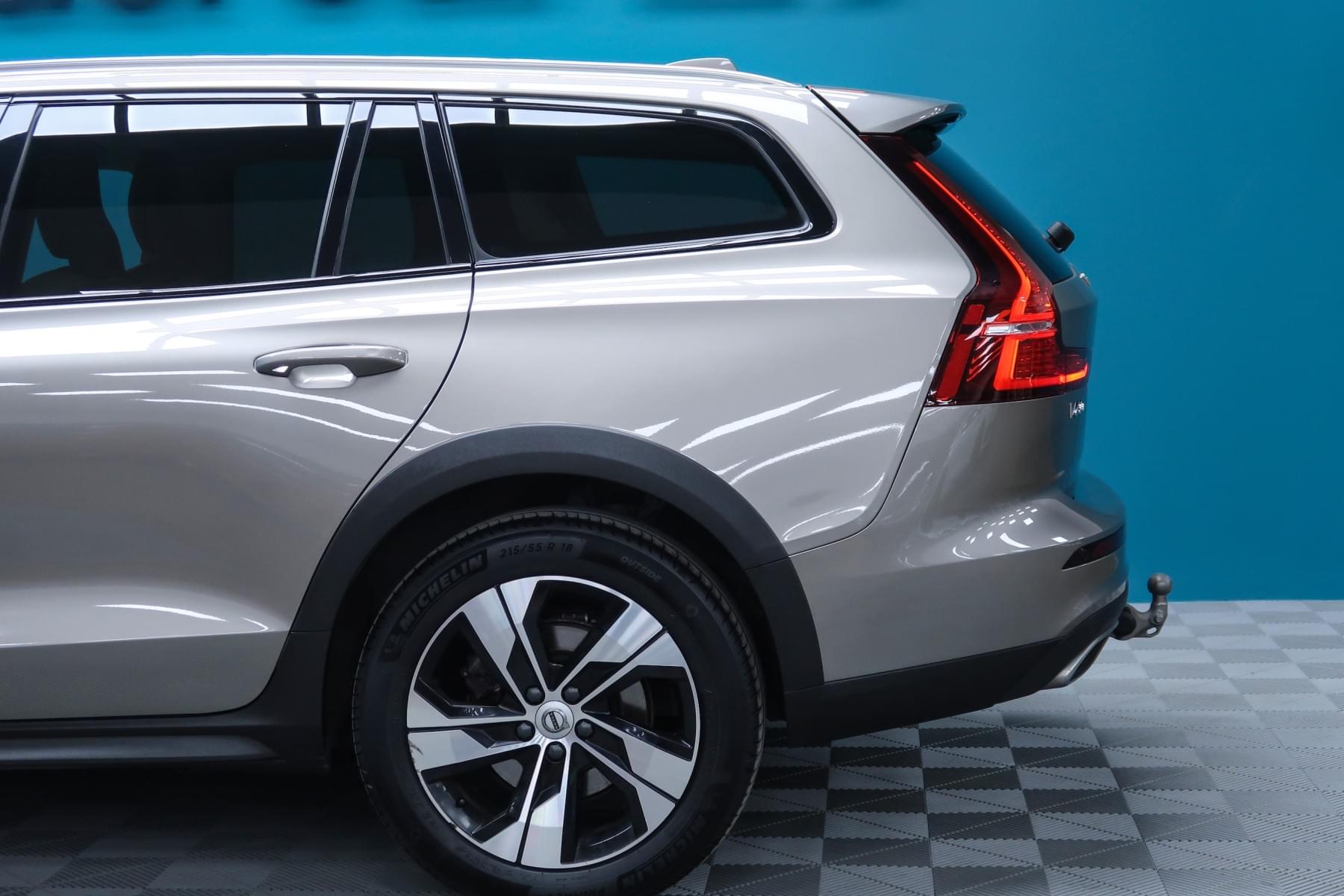 VOLVO V60 CROSS COUNTRY 2.0 B4 D AWD CROSS COUNTRY 197CV 12 