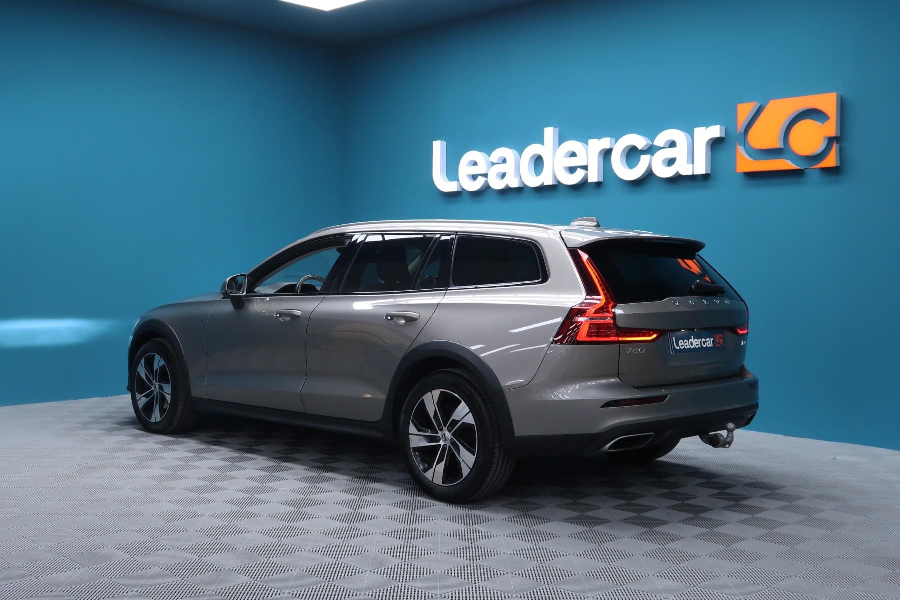 VOLVO V60 CROSS COUNTRY 2.0 B4 D AWD CROSS COUNTRY 197CV 13 