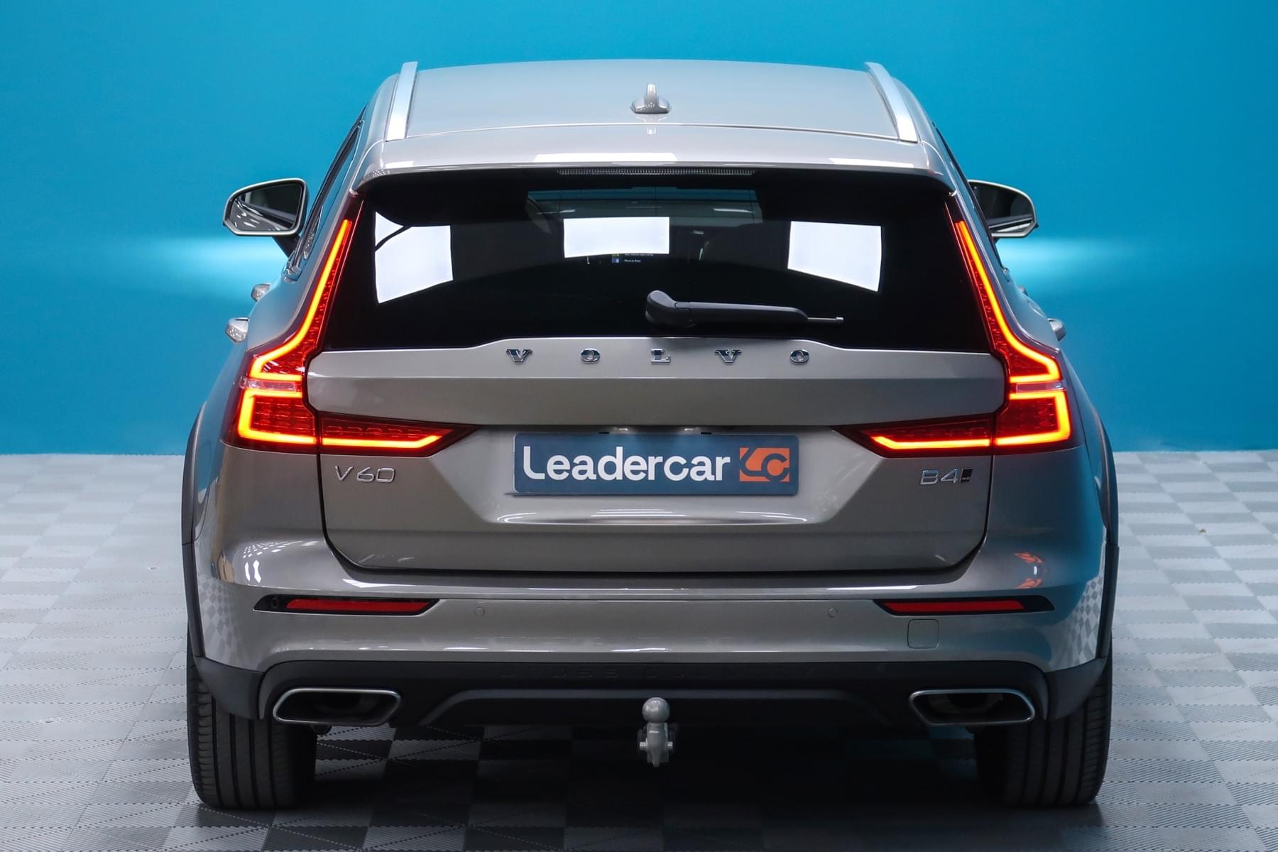 VOLVO V60 CROSS COUNTRY 2.0 B4 D AWD CROSS COUNTRY 197CV 15 