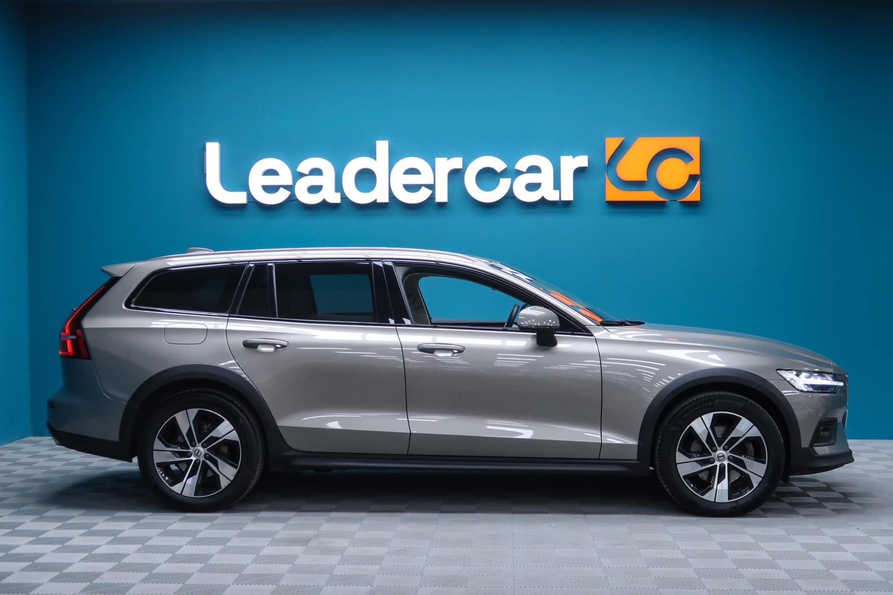 VOLVO V60 CROSS COUNTRY 2.0 B4 D AWD CROSS COUNTRY 197CV 3 