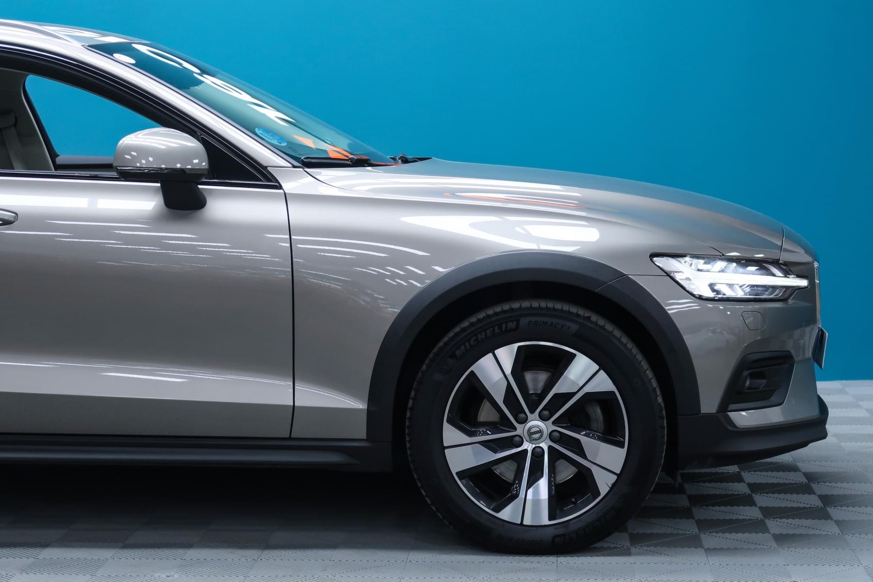 VOLVO V60 CROSS COUNTRY 2.0 B4 D AWD CROSS COUNTRY 197CV 6 