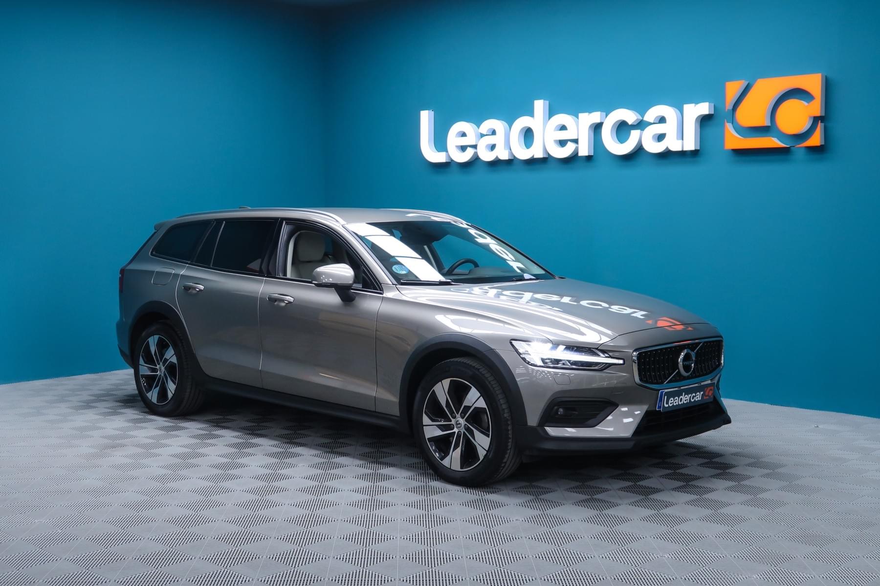 VOLVO V60 CROSS COUNTRY 2.0 B4 D AWD CROSS COUNTRY 197CV 8 