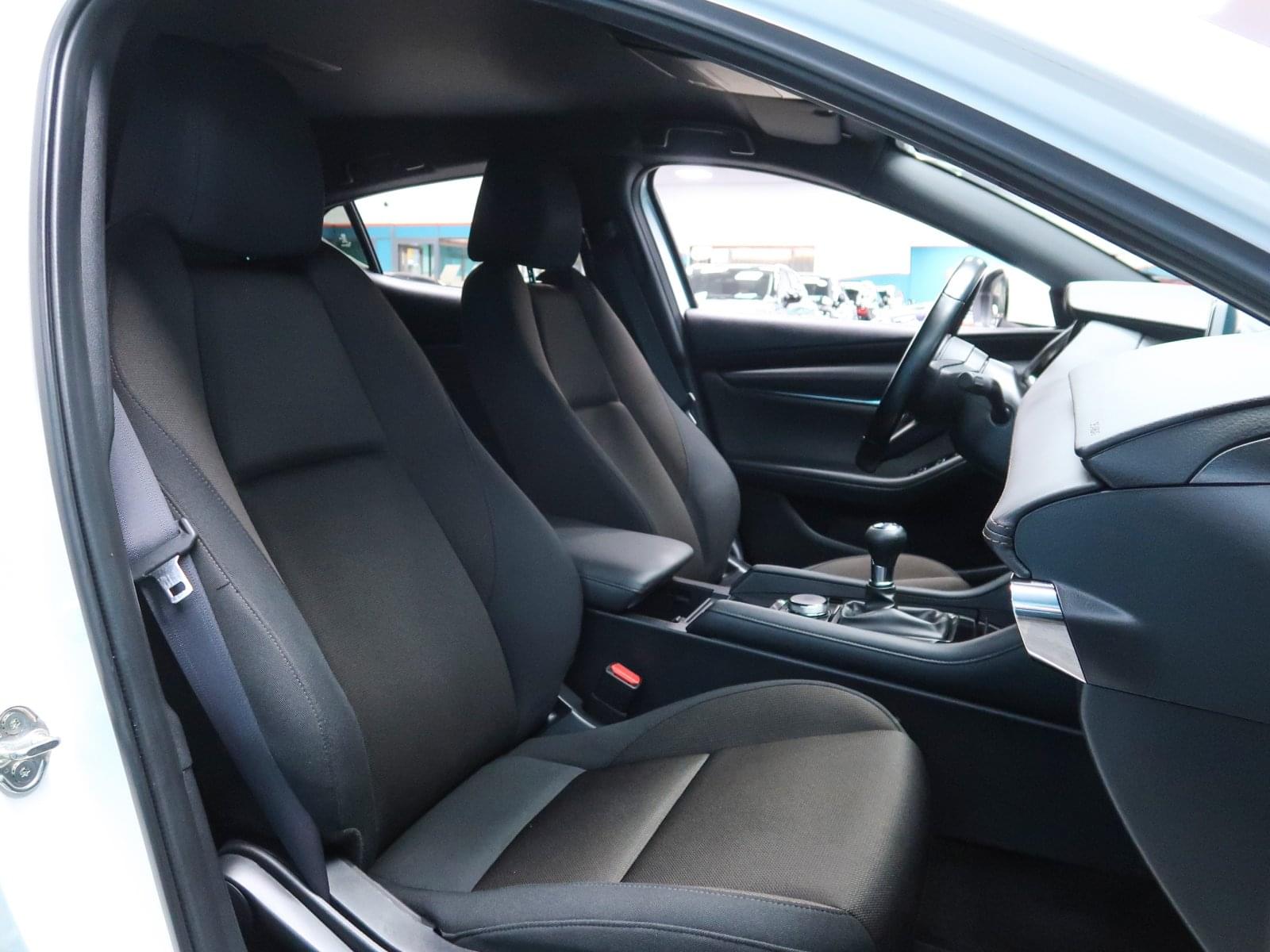MAZDA MAZDA 3 e SKYACTIVE G 122CV ZENITH 26 