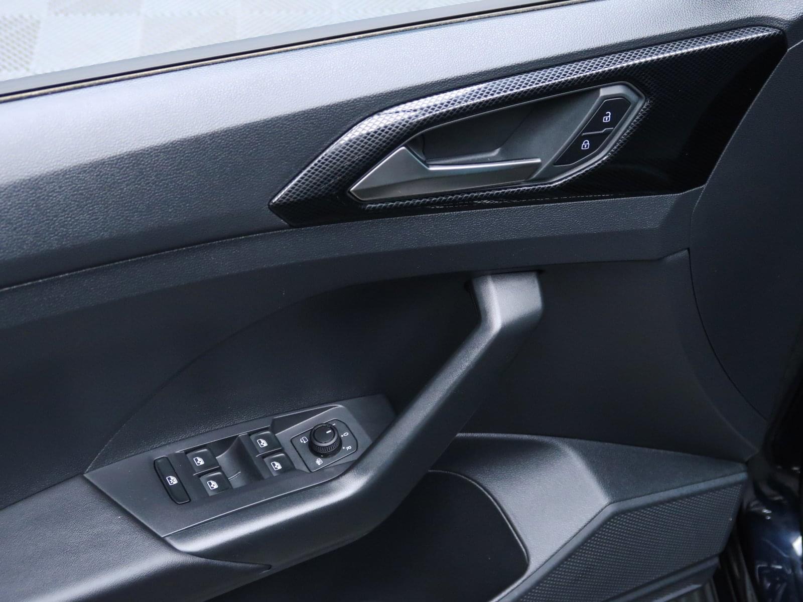 VOLKSWAGEN T-CROSS MáS 1.0 TSI 115CV 23 