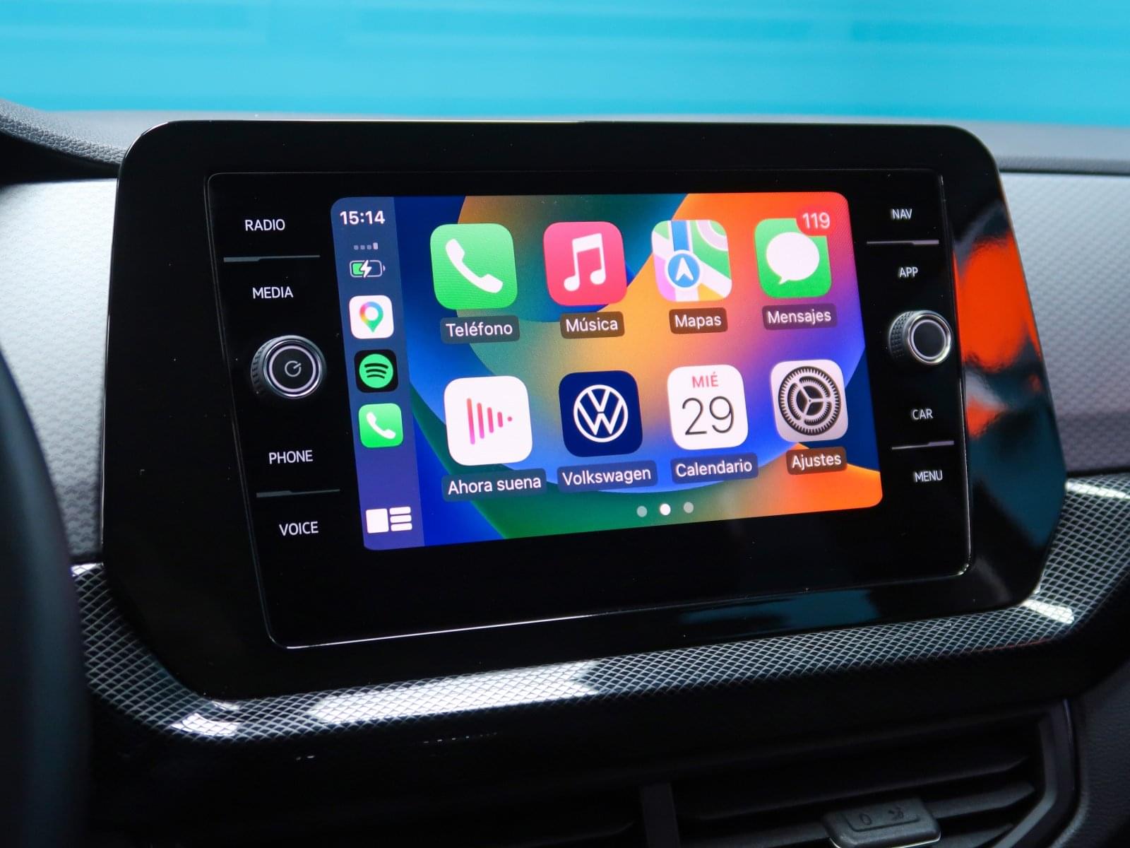 VOLKSWAGEN T-CROSS MáS 1.0 TSI 115CV 31 