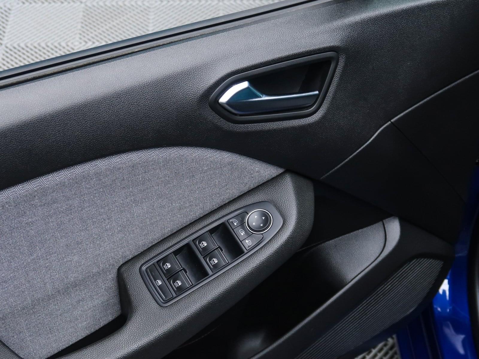 RENAULT CLIO TECHNO TCE 90 27 