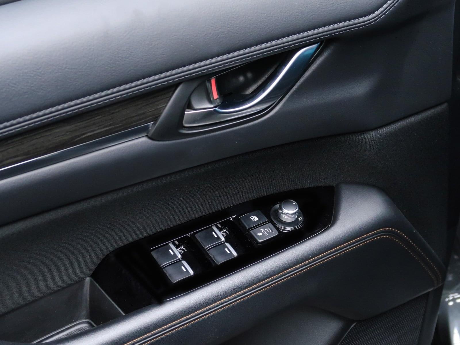 MAZDA CX-5 2.0G 121KW ZENITH 165CV 31 