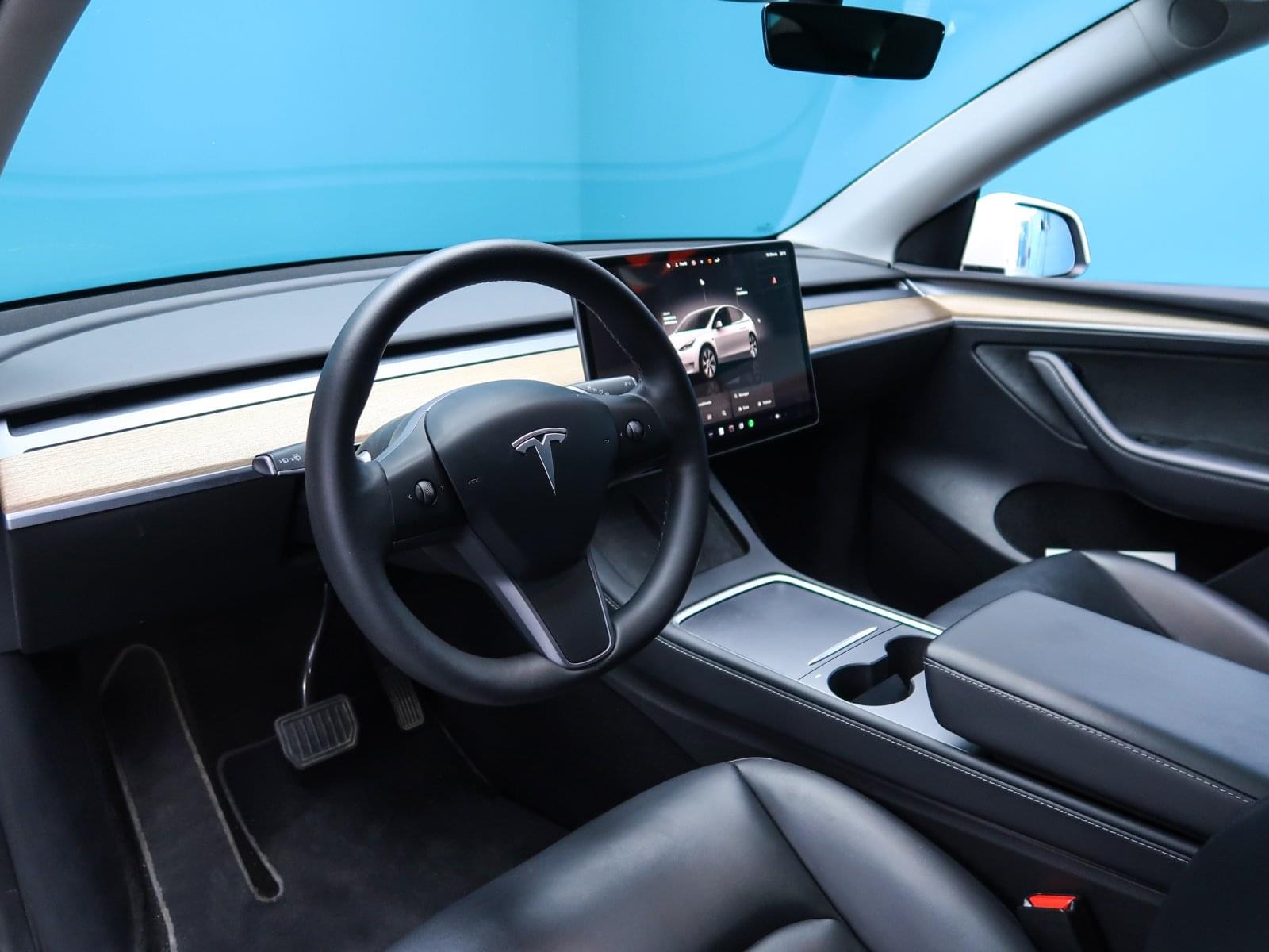 TESLA MODEL Y GRAN AUTONOMÍA DUAL MOTOR 514CV AWD 16 