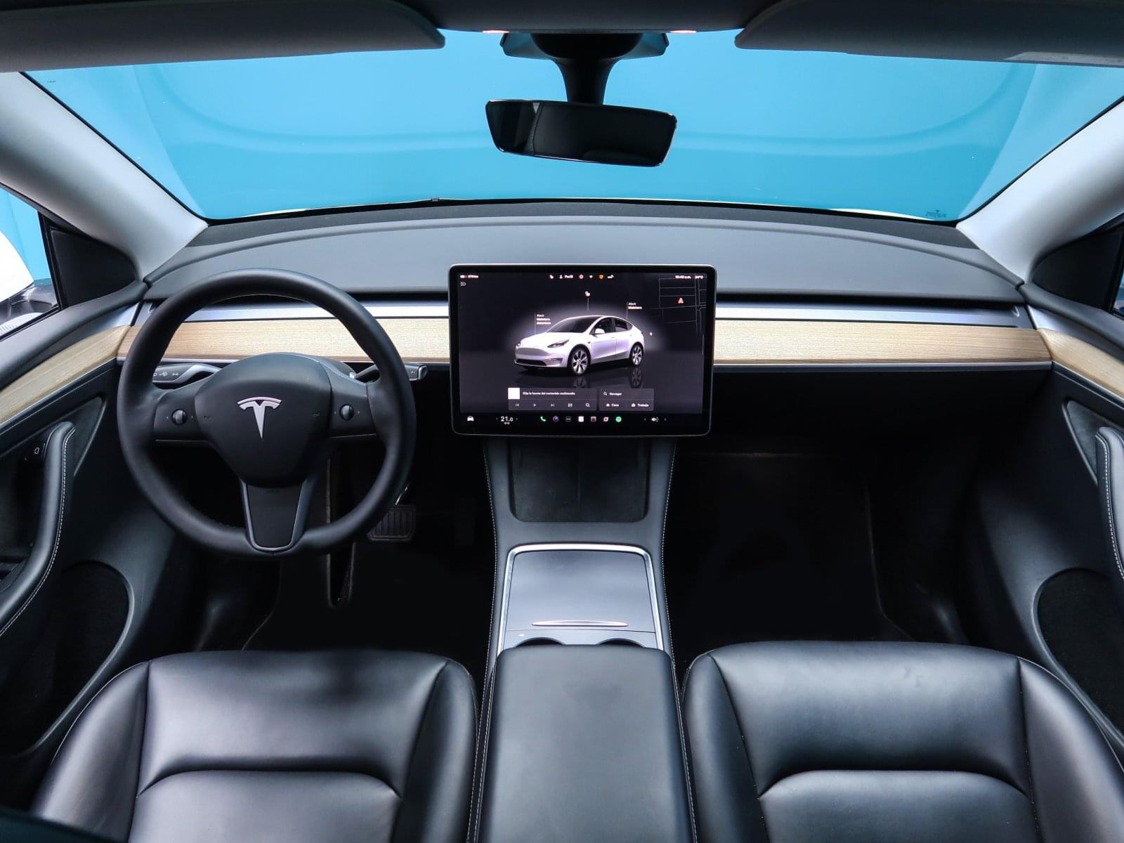 TESLA MODEL Y GRAN AUTONOMÍA DUAL MOTOR 514CV AWD 13 