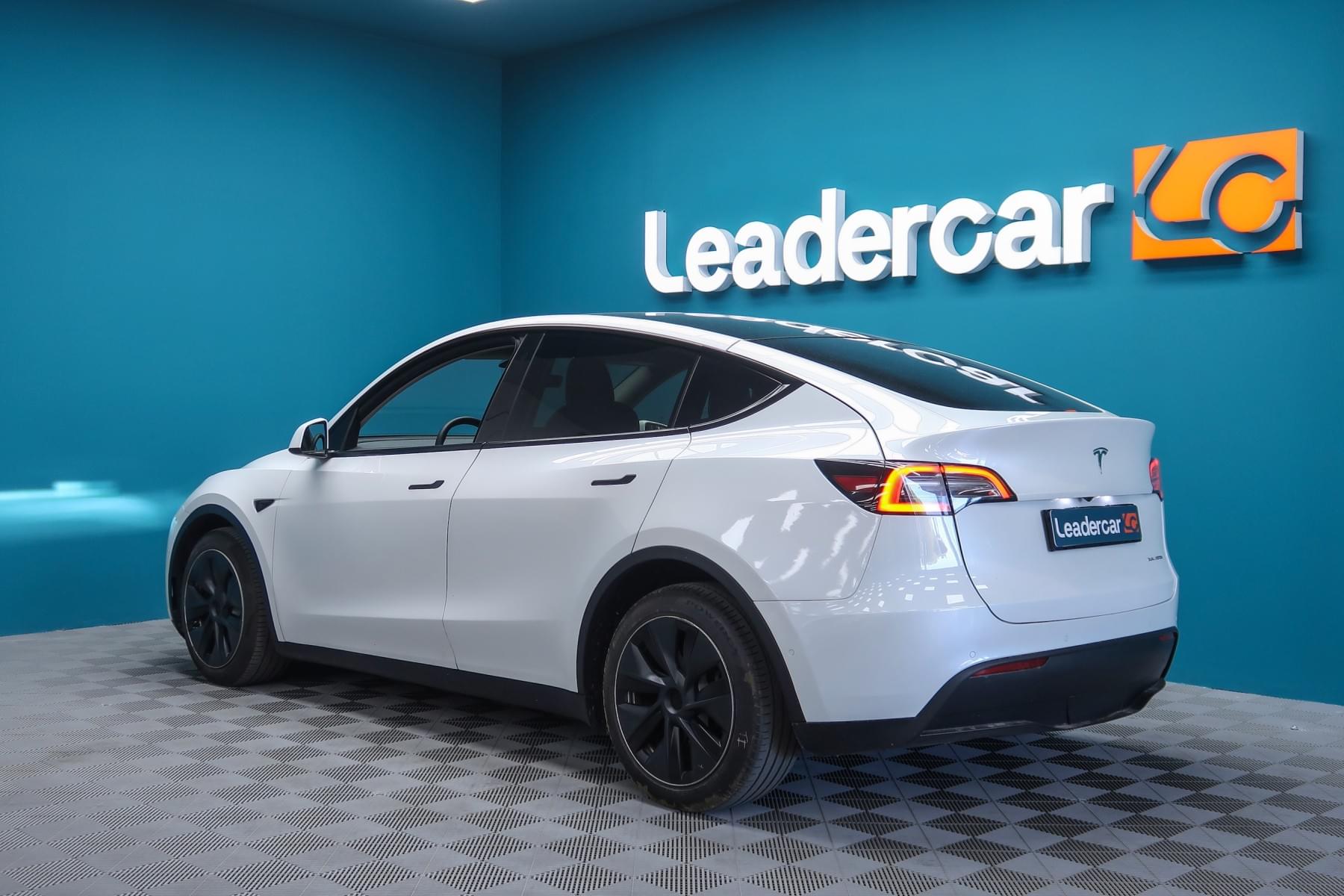 TESLA MODEL Y GRAN AUTONOMÍA DUAL MOTOR 514CV AWD 11 