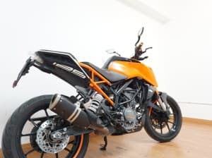 Comprar KTM DUKE 125 2019 de segunda mano KTM DUKE 125 2019 de segunda mano