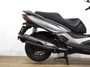 Comprar KYMCO GRAND DINK 300 2022 de segunda mano KYMCO GRAND DINK 300 2022 de segunda mano