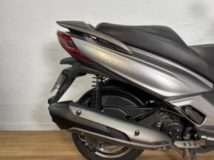 Comprar KYMCO GRAND DINK 300 2022 de segunda mano KYMCO GRAND DINK 300 2022 de segunda mano