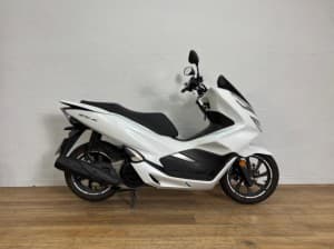 Comprar HONDA PCX 125 2019 de segunda mano HONDA PCX 125 2019 de segunda mano