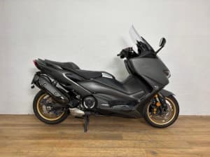 Comprar YAMAHA TMAX 560 TECH MAX 2020 de segunda mano YAMAHA TMAX 560 TECH MAX 2020 de segunda mano