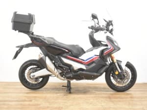 Comprar HONDA X-ADV 750 (A) 2017 de segunda mano HONDA X-ADV 750 (A) 2017 de segunda mano