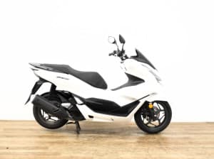HONDA PCX 125 2023 de segunda mano