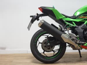 KAWASAKI NINJA 125 2023 de segunda mano