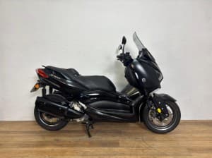 YAMAHA XMAX 300 IRON MAX 2020 de segunda mano