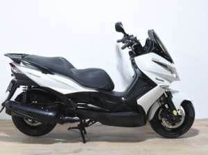 KAWASAKI J300 2016 de segunda mano