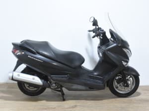 SUZUKI BURGMAN 125 2014 de segunda mano