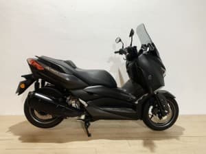 Comprar YAMAHA XMAX 300 2023 de segunda mano YAMAHA XMAX 300 2023 de segunda mano