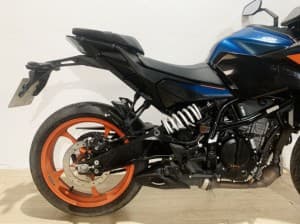 KTM DUKE 125 2025 de segunda mano