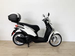 PIAGGIO LIBERTY 125 (TOP CASE) 2025 de segunda mano