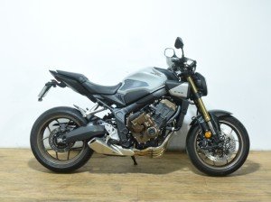 HONDA CB 650 R (A2) (E CLUTCH) 2025 de segunda mano