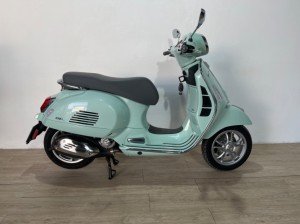 VESPA GTS 300 IVA DEDUCIBLE 2026 de segunda mano