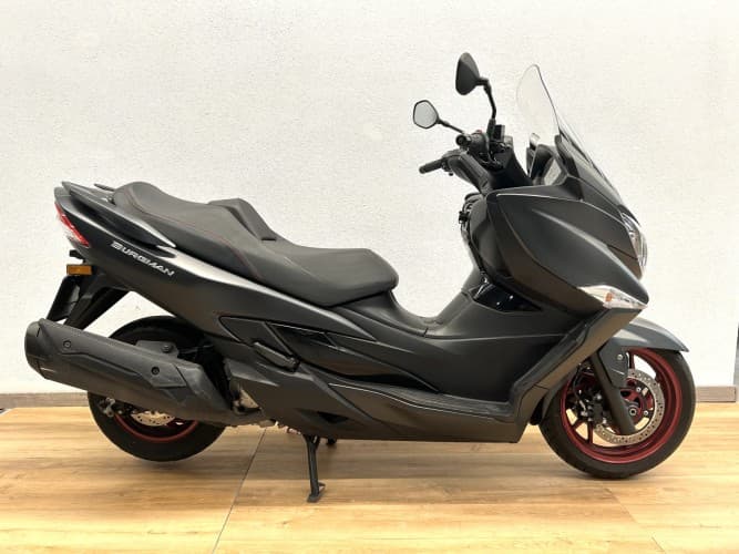 SUZUKI BURGMAN 400 2017 de segunda mano