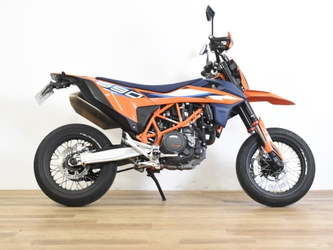 KTM 690 SMC R 2023 de segunda mano