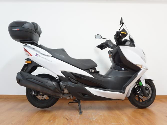 SUZUKI BURGMAN 400 2019 de segunda mano