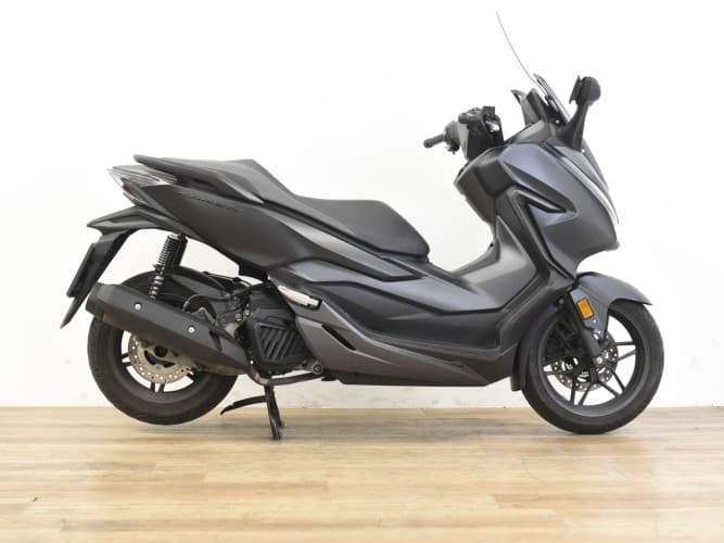 HONDA FORZA 125 2019 de segunda mano