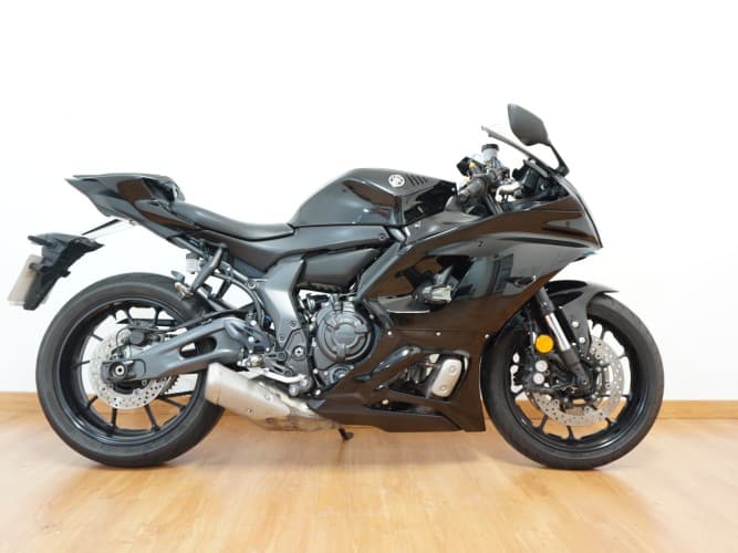 YAMAHA R7 A2 2023 de segunda mano