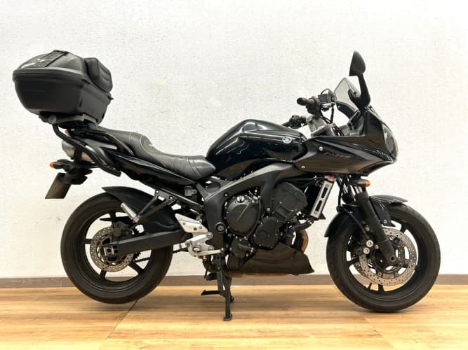 YAMAHA FZ6-S 2010 de segunda mano