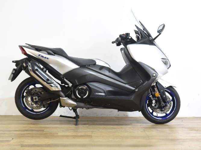 YAMAHA TMAX 530 SX 2017 de segunda mano