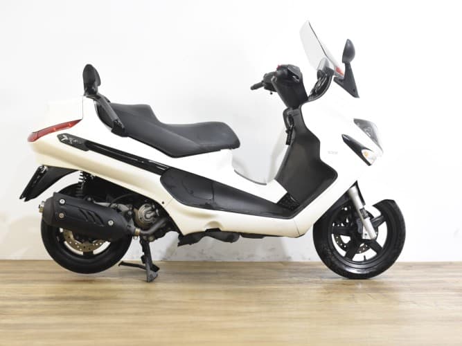 PIAGGIO X EVO 125 2016 de segunda mano