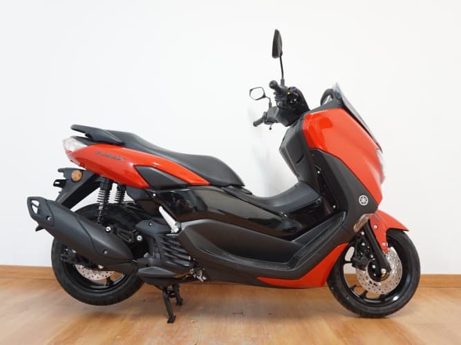 YAMAHA NMAX 125 (KM 0 - ENTREGA INMEDIATA) 2024 de segunda mano