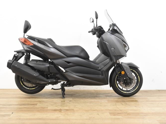 YAMAHA XMAX 400 2019 de segunda mano