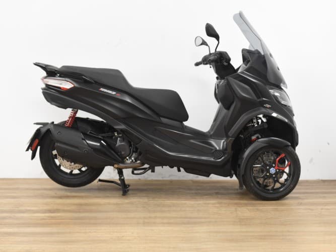 PIAGGIO MP3 400 HPE 2024 de segunda mano