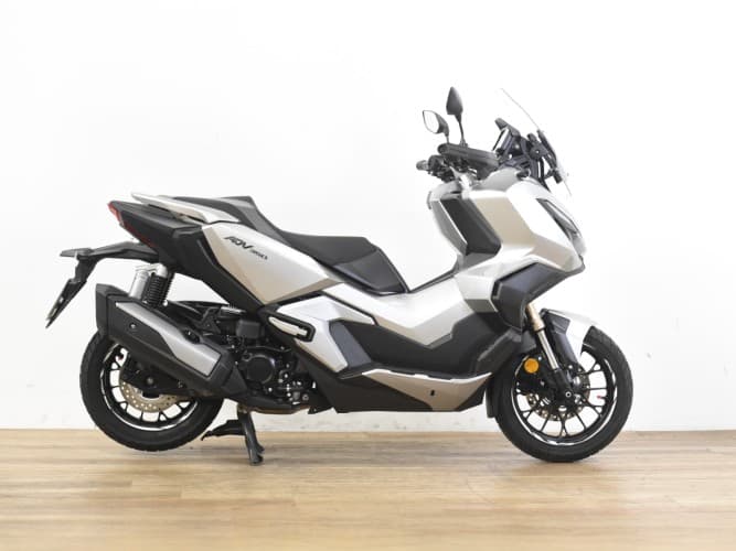 HONDA ADV 350 2023 de segunda mano