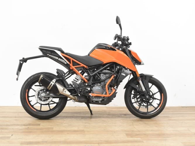 KTM DUKE 125 2020 de segunda mano